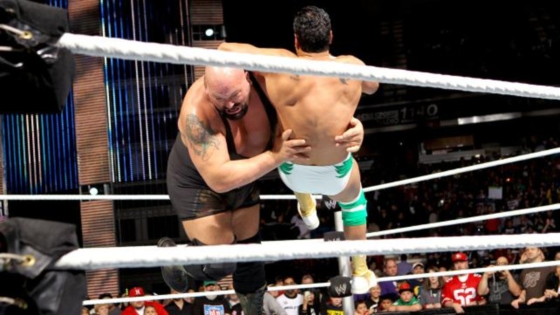 SmackDown: Νευριασμένος γίγαντας (photos+video)