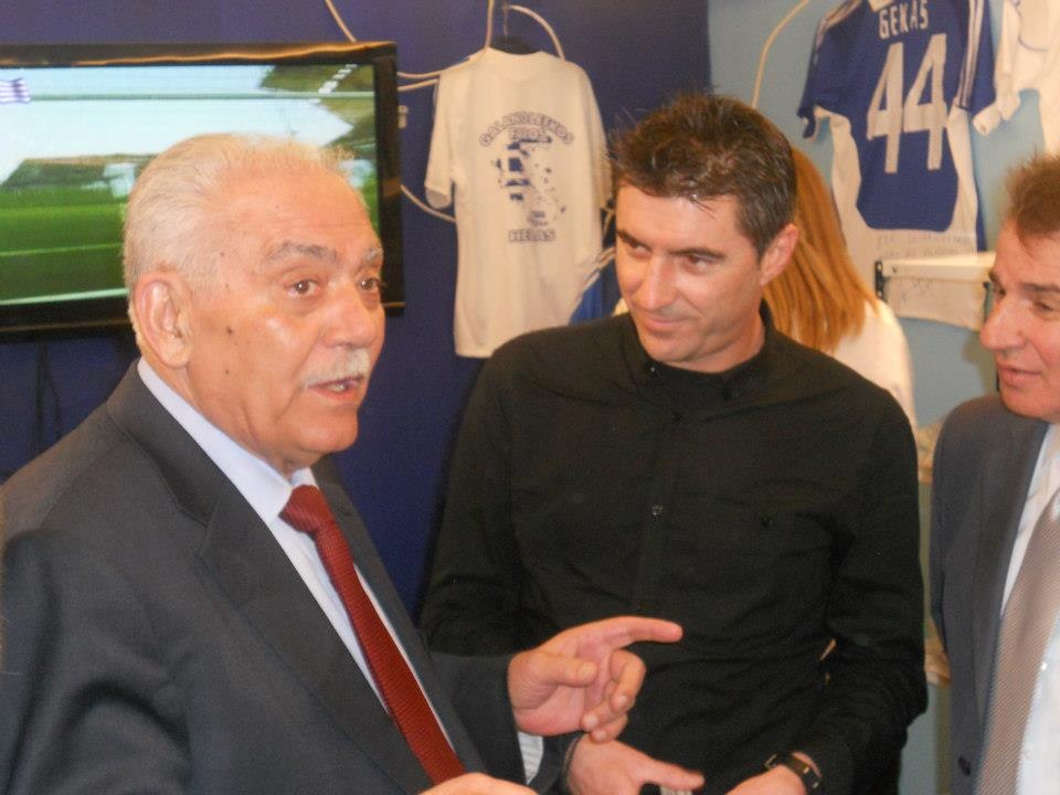 Με Ζαγοράκη, Νταμπίζα γιόρτασε ο «Γαλανόλευκος Φάρος»