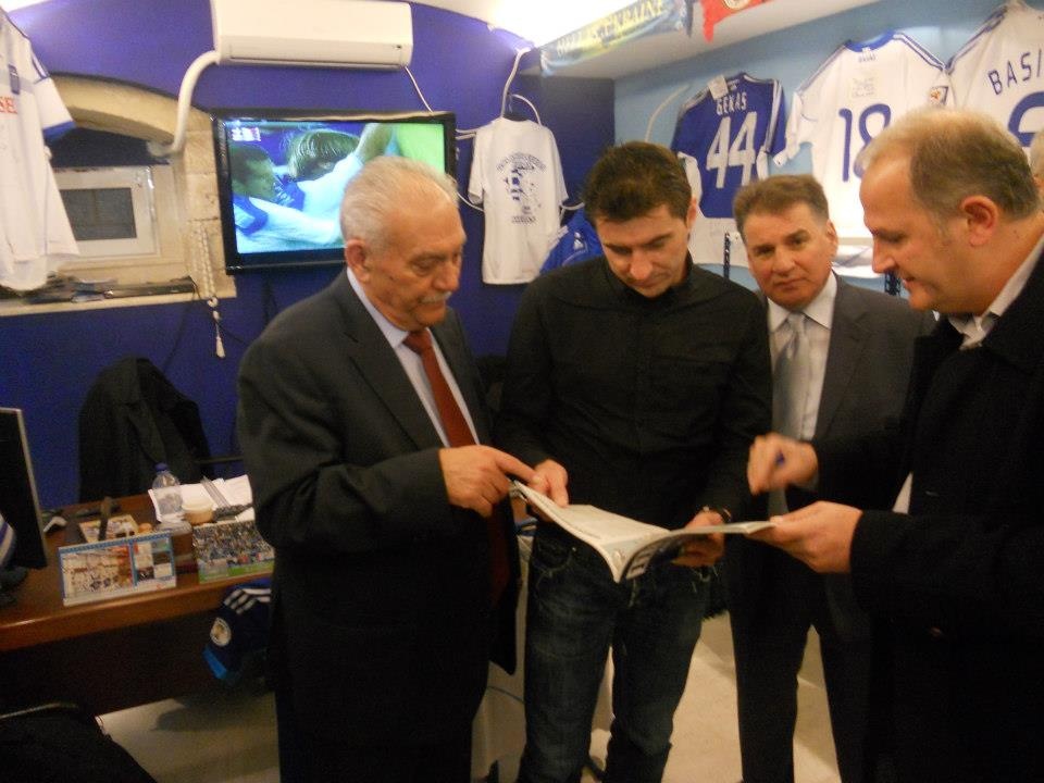 Με Ζαγοράκη, Νταμπίζα γιόρτασε ο «Γαλανόλευκος Φάρος»