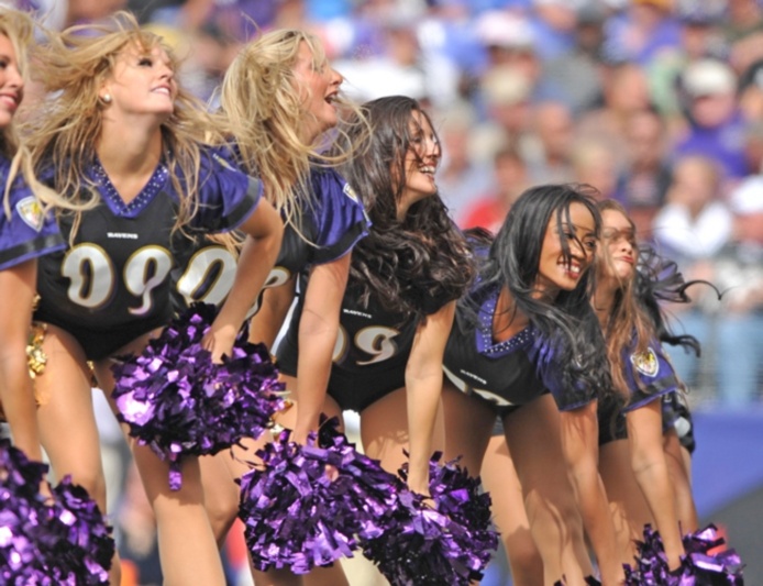 NFL: Η κόντρα των Cheerleaders (photos)