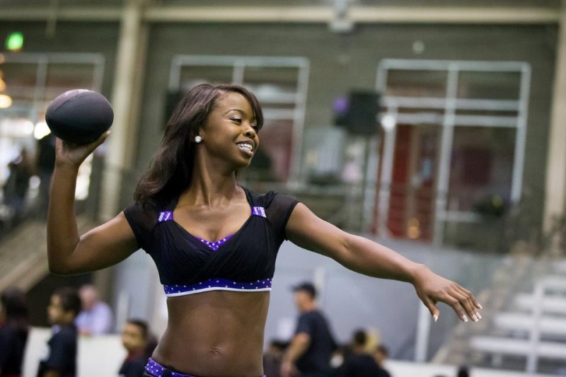 NFL: Η κόντρα των Cheerleaders (photos)