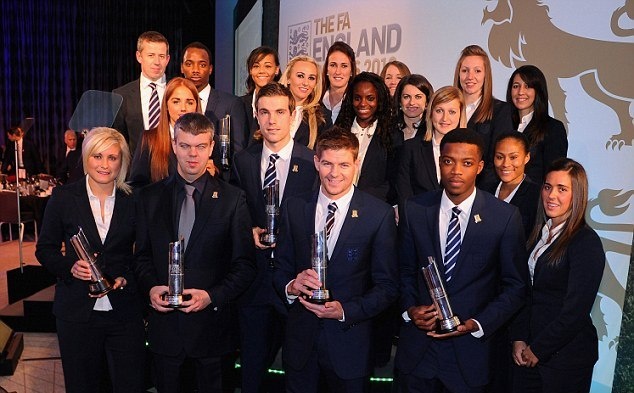 Καλύτερος όλων ο Τζέραρντ (photos+videos)