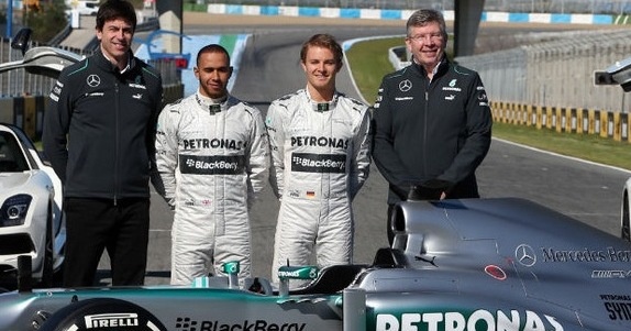 Εντυπωσιακή η νέα Μερσέντες (photos)