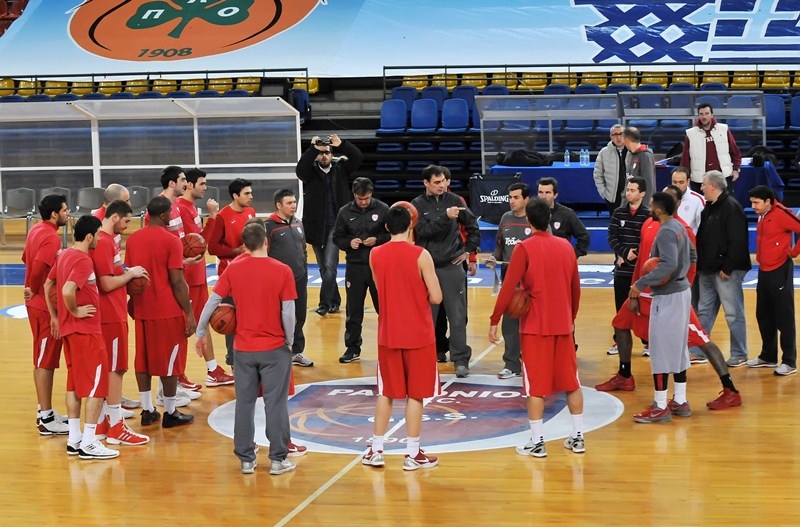Ολυμπιακός: Με Αγγελόπουλους η προπόνηση (photos)