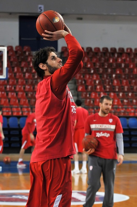 Ολυμπιακός: Με Αγγελόπουλους η προπόνηση (photos)