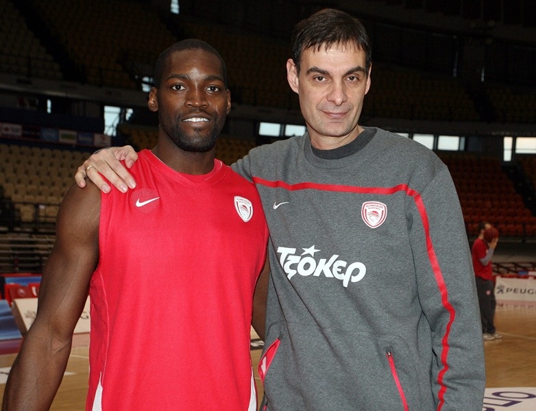 Ολυμπιακός: Στο ΣΕΦ ο Πέρκινς (photos)