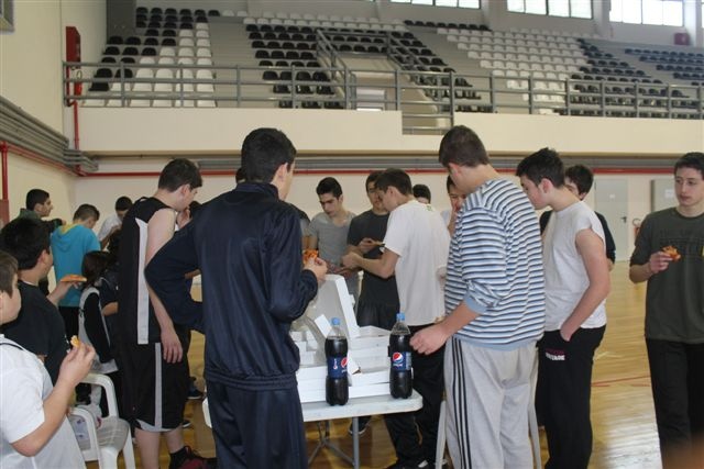 Πιερικός Αρχέλαος: Η ακαδημία τίμησε τον προπονητή, Βασίλη Τσερνισώφ (photos)