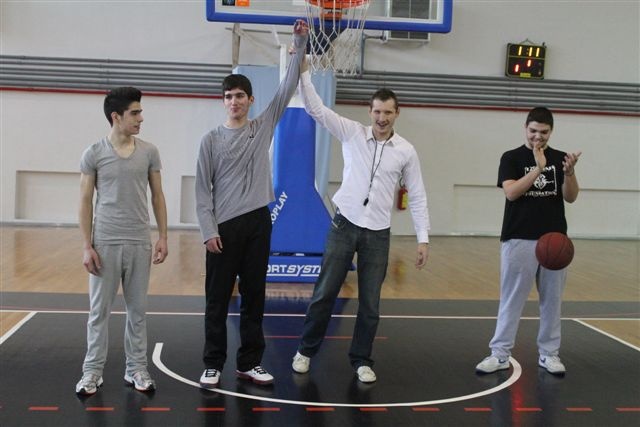 Πιερικός Αρχέλαος: Η ακαδημία τίμησε τον προπονητή, Βασίλη Τσερνισώφ (photos)