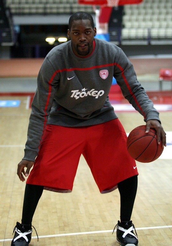 Ολυμπιακός: Στο ΣΕΦ ο Πέρκινς (photos)