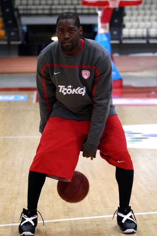 Ολυμπιακός: Στο ΣΕΦ ο Πέρκινς (photos)