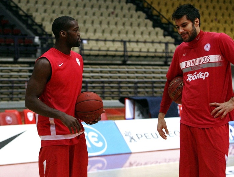 Ολυμπιακός: Στο ΣΕΦ ο Πέρκινς (photos)