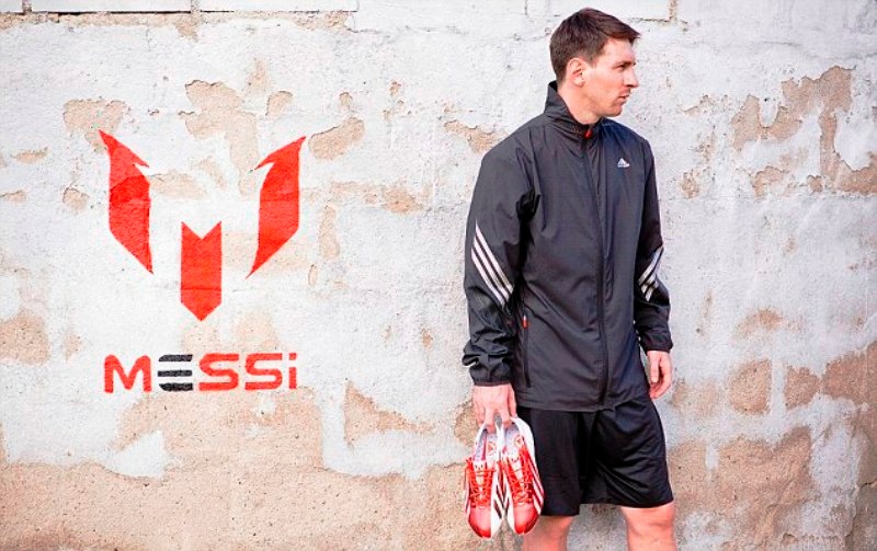 Τα νέα παπούτσια του Μέσι (photos)