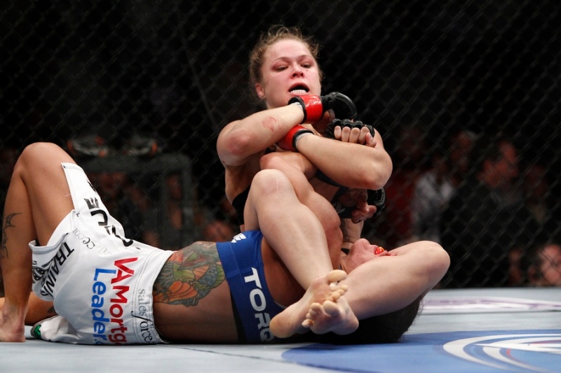 UFC 157: «Βασίλισσα» η Rousey (photos+videos)