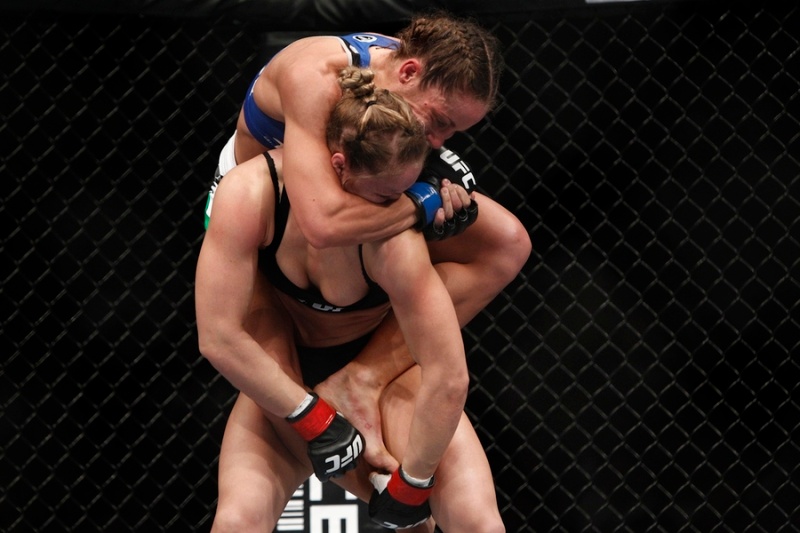UFC 157: «Βασίλισσα» η Rousey (photos+videos)