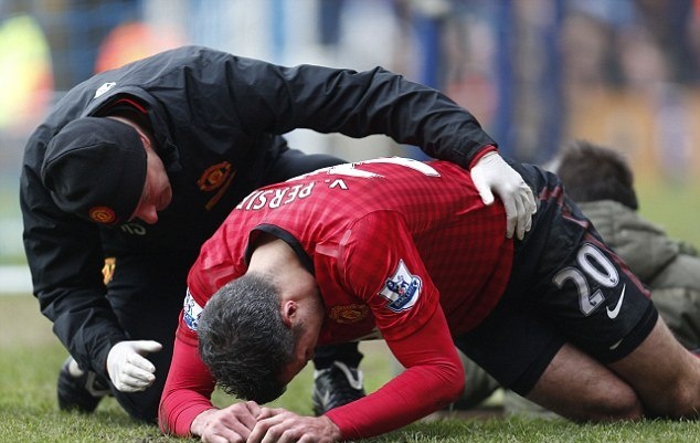 Μάντσεστερ Γιουνάιτεντ: Φαν Πέρσι, δεν... βλέπεις μπροστά σου; (photos+video)