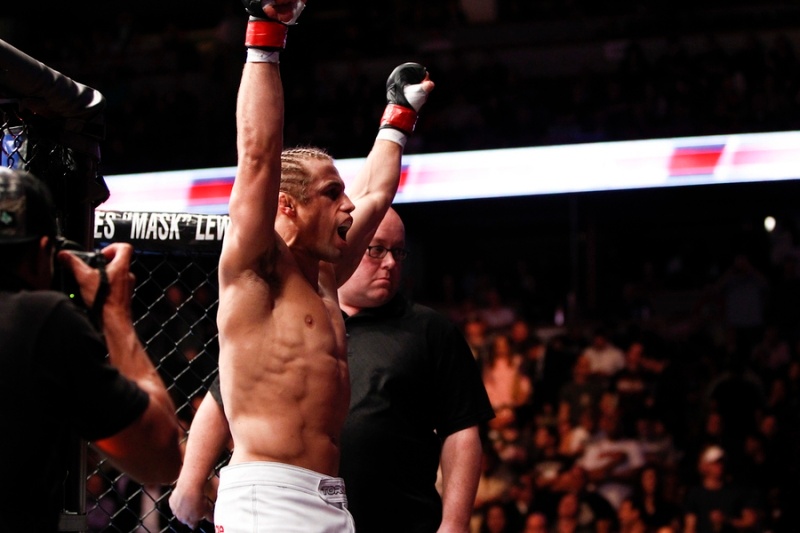 UFC 157: «Βασίλισσα» η Rousey (photos+videos)