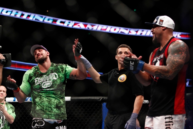 UFC 157: «Βασίλισσα» η Rousey (photos+videos)