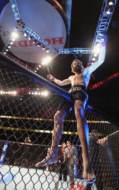 UFC 157: «Βασίλισσα» η Rousey (photos+videos)