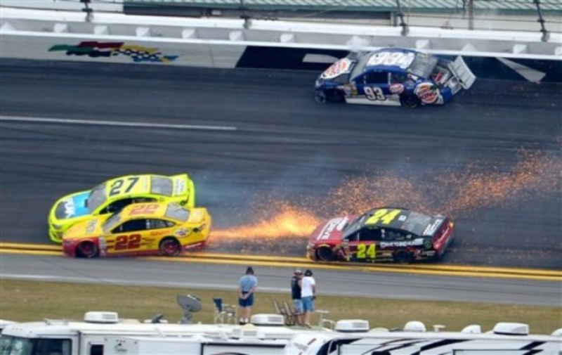 Daytona 500: Το πήρε ο Jimmie Johnson (photos)