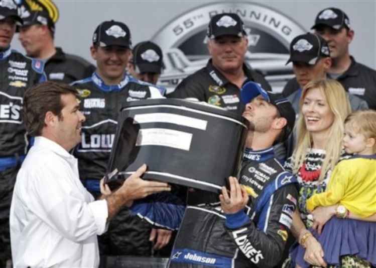Daytona 500: Το πήρε ο Jimmie Johnson (photos)