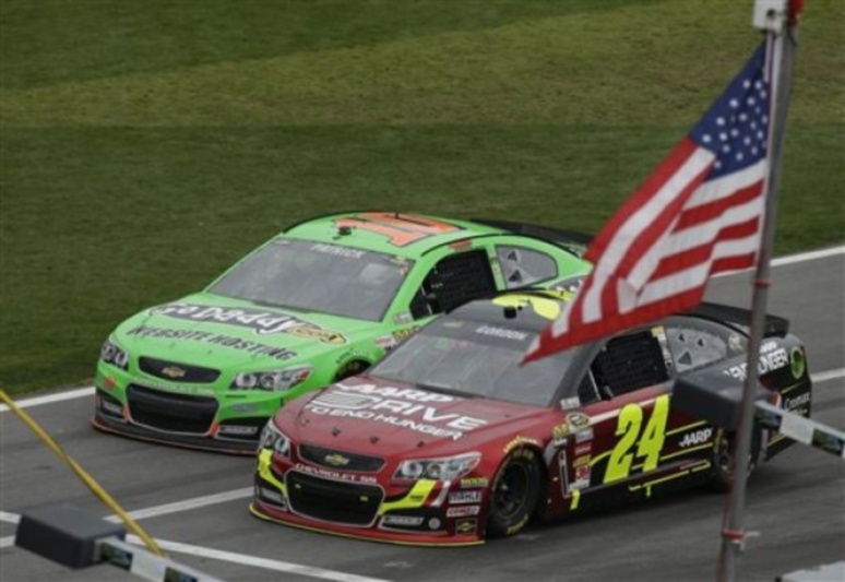 Daytona 500: Το πήρε ο Jimmie Johnson (photos)