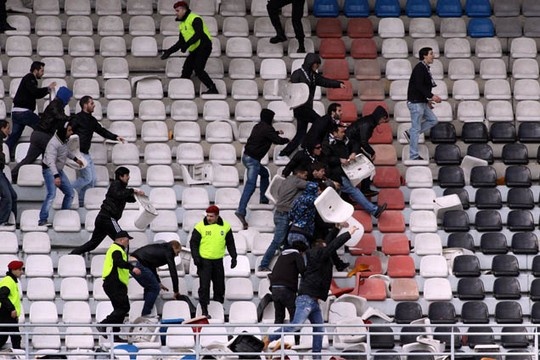 Σοβαρά επεισόδια σε αγώνα νέων στην Πορτογαλία (photos+video)