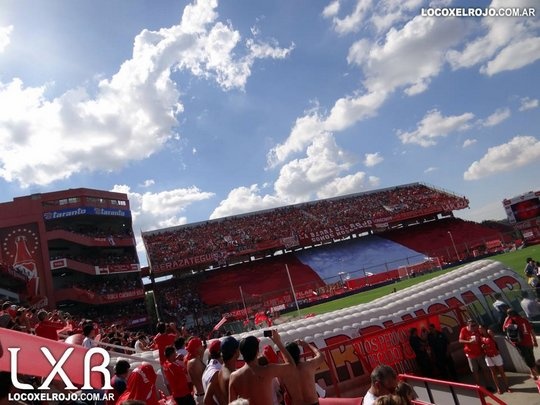 Τρομερή ατμόσφαιρα στο Ιντεπεντιέντε – Ρασίνγκ (photos+videos)