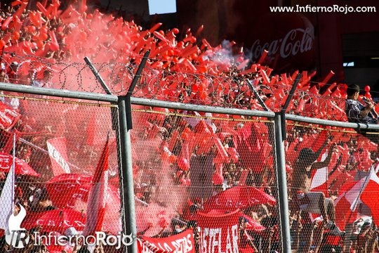 Τρομερή ατμόσφαιρα στο Ιντεπεντιέντε – Ρασίνγκ (photos+videos)