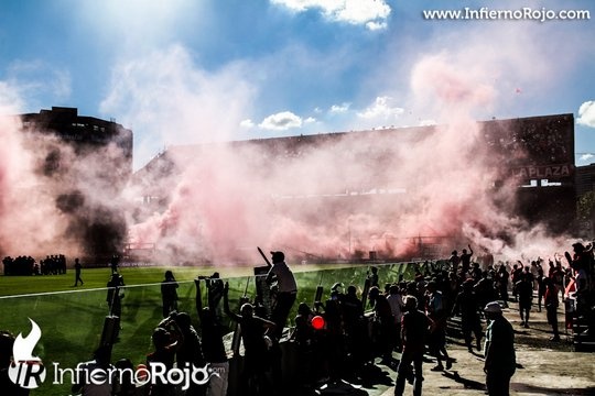 Τρομερή ατμόσφαιρα στο Ιντεπεντιέντε – Ρασίνγκ (photos+videos)