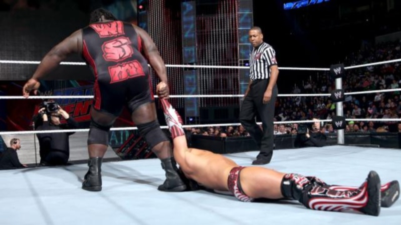 Main Event: Εύκολες νίκες για Sheamus και Henry (photos+video)