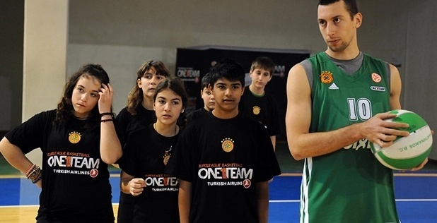 Παναθηναϊκός: Δίπλα στο One Team της Ευρωλίγκας και τα παιδιά (photos)