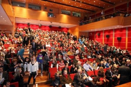 Δούκας: Έκοψε την πίτα του (photos)