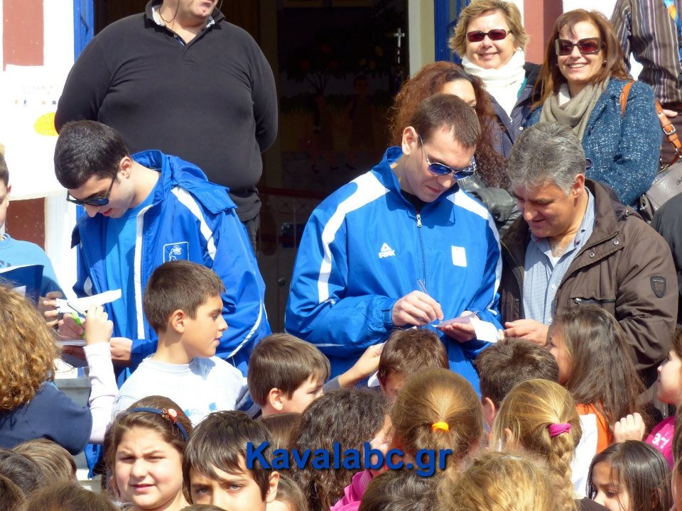 Καβάλα: Στο 16ο Δημοτικό Σχολείο (video+photos)