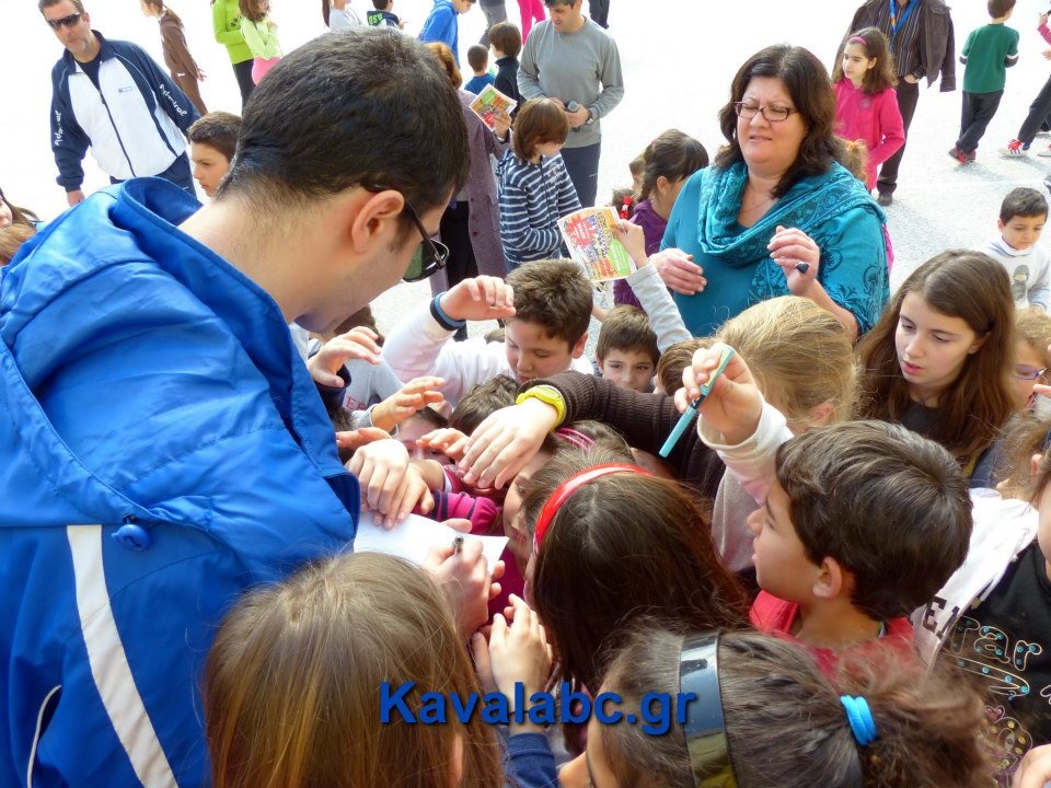 Καβάλα: Στο 16ο Δημοτικό Σχολείο (video+photos)
