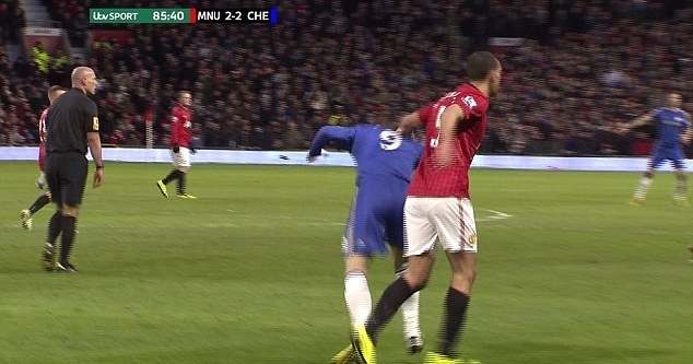 Μάντσεστερ Γιουνάιτεντ: Έσπρωξε τον Τόρες ο Φέρντιναντ! (photos+videos)