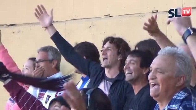 Σαν Λορένζο: Μετά τον Πάπα… ο Κολοτσίνι! (photos+video)