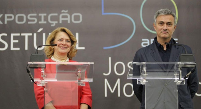 Ρεάλ Μαδρίτης: Έκθεση φωτογραφίας με τους τίτλους του ο Μουρίνιο (photos)