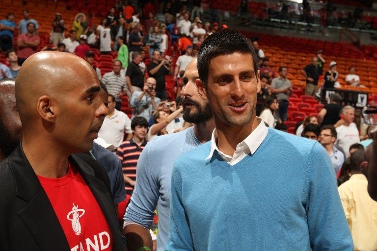 Τζόκοβιτς: Είδε Λεμπρόν και... σούταρε (photos)