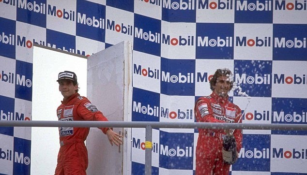 Φόρμουλα 1: «Τρώγονται» σαν… Φέτελ με Γουέμπερ! (photos+video)