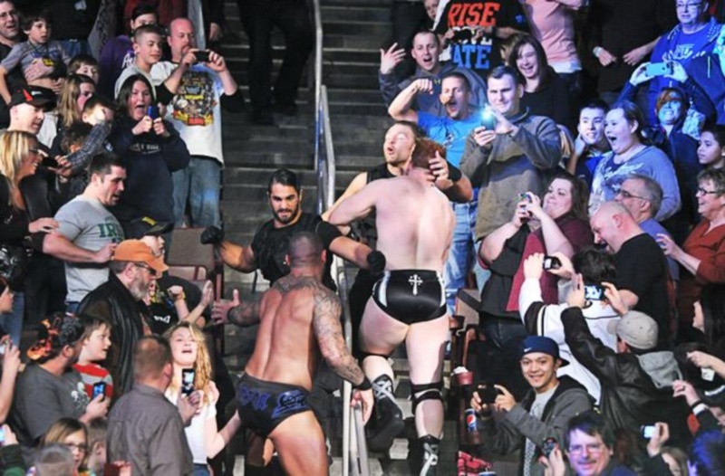 SmackDown: Ρεκόρ για… πλάκα (photos+videos)