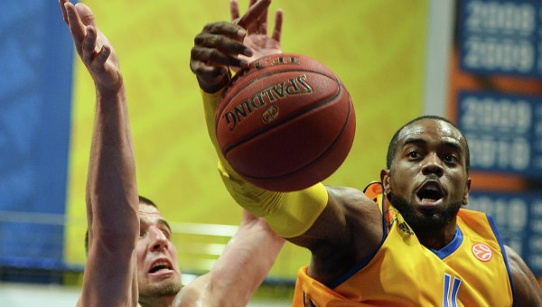 Ρίβερς στο Onsports: «Ο Ολυμπιακός παίζει καλά στο ΣΕΦ και ας... χάνει!» (photos+videos)