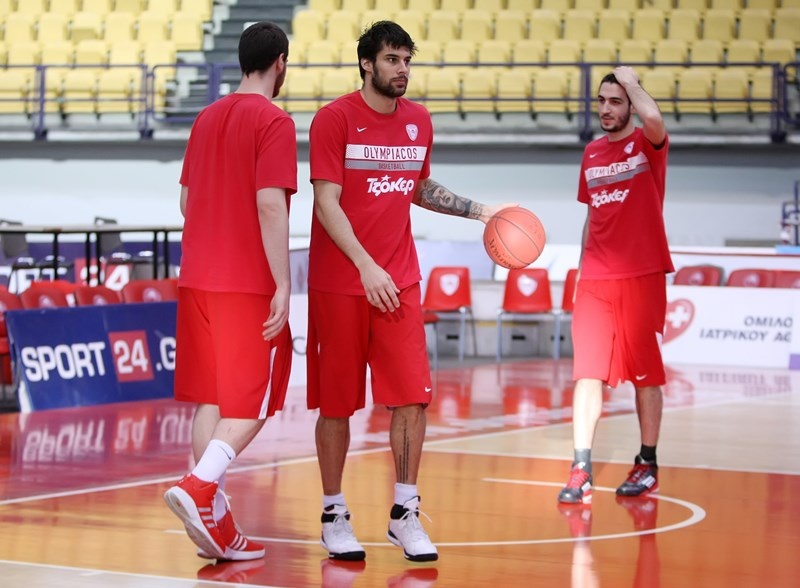 Ολυμπιακός: Παρών και ο Π. Αγγελόπουλος (photos)