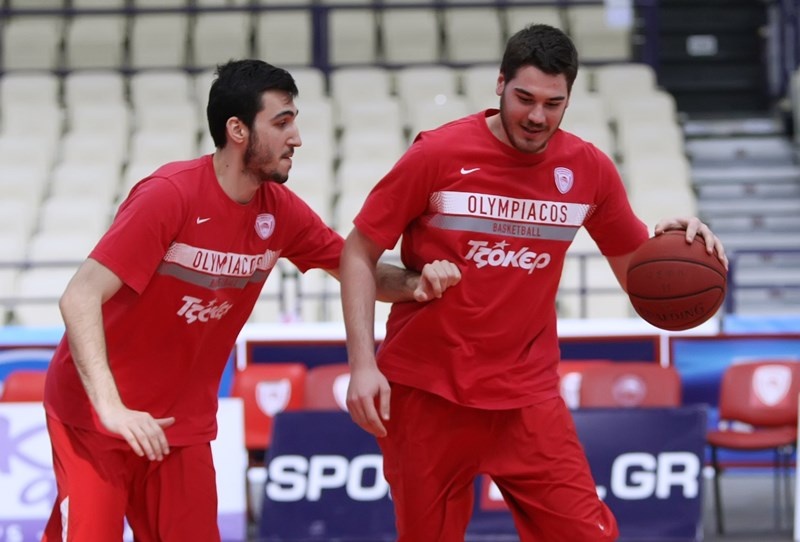 Ολυμπιακός: Παρών και ο Π. Αγγελόπουλος (photos)