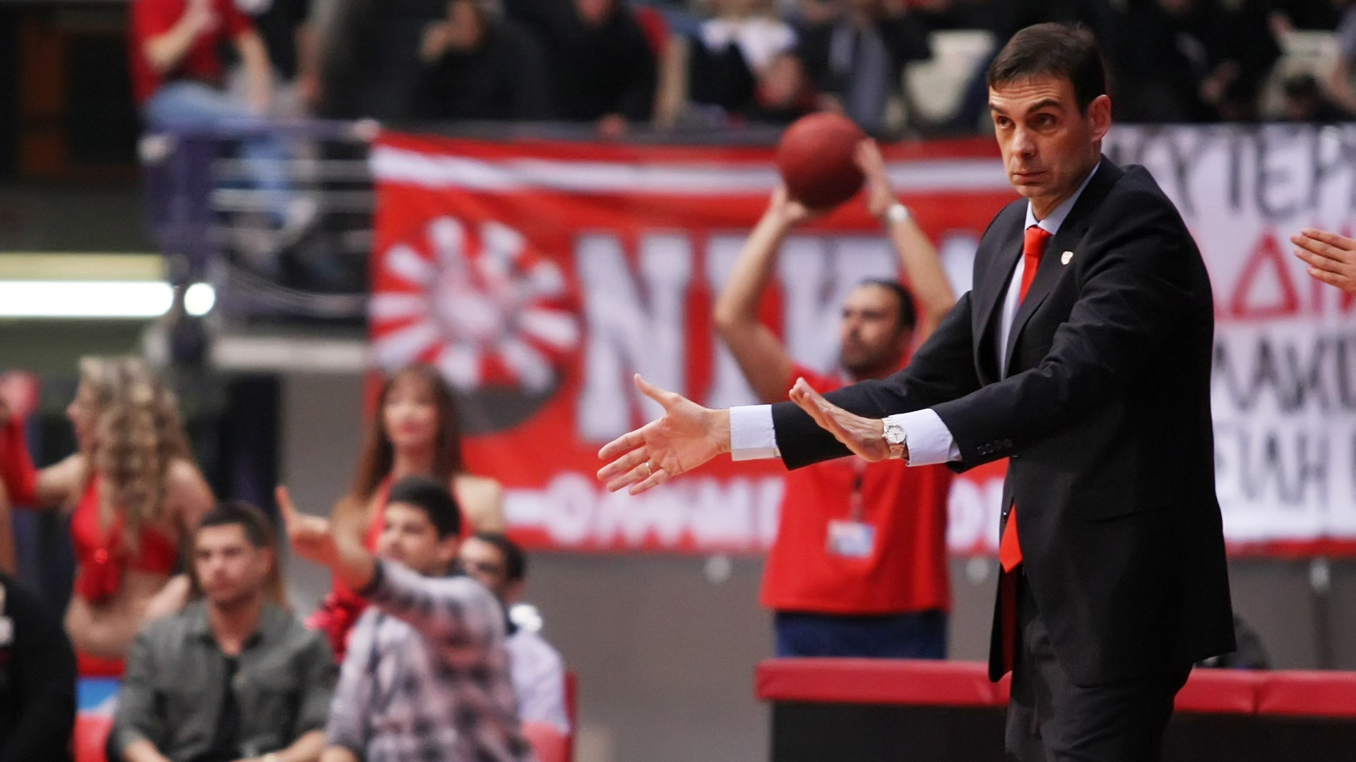 Ολυμπιακός: Με πλεονέκτημα και Εφές! (photos)