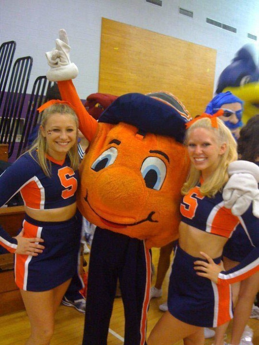 NCAA Final Four: Οι cheerleaders των φιναλίστ (photos)
