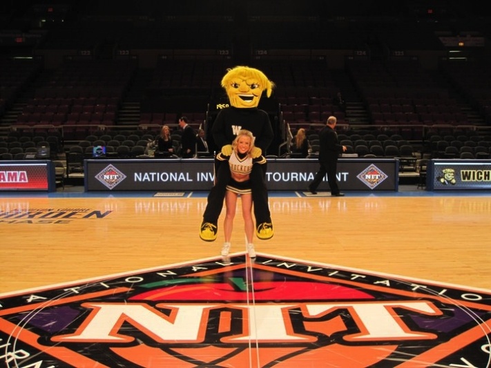 NCAA Final Four: Οι cheerleaders των φιναλίστ (photos)