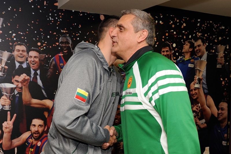 Παναθηναϊκός: Υποδοχή από τον «Σάρας»! (photos)
