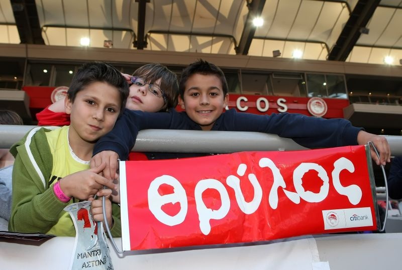 Φιέστα με... χαμόγελα! (video+photos)