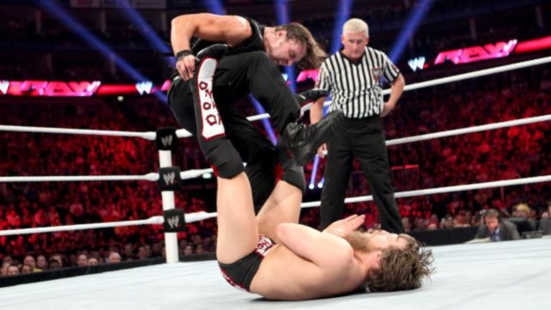 Raw SuperShow: Διαιτητικό ρόλο για Foley (photos+videos)