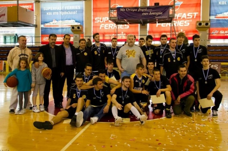 Εργοτέλης: Φιέστα για τους Έφηβους (photos)